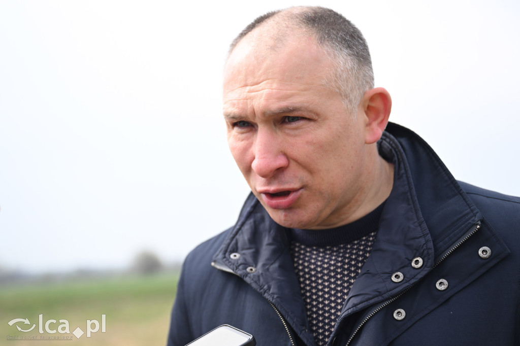 Ktoś niszczy tamę, ptaki zagrożone