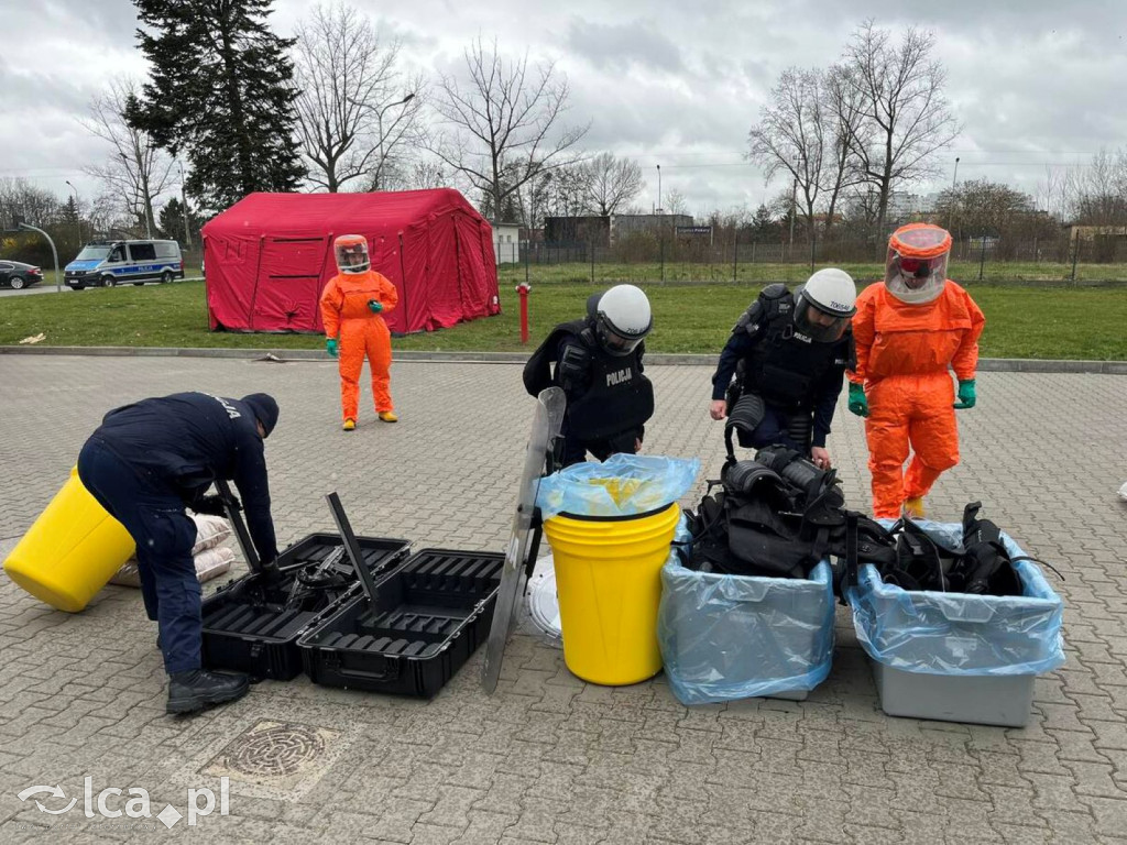 Policjanci z SPPP w Legnicy w akcji ćwiczeniowej