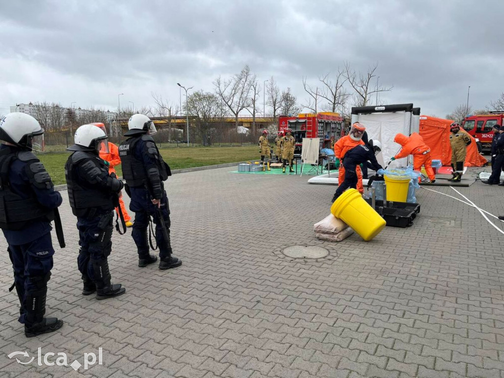 Policjanci z SPPP w Legnicy w akcji ćwiczeniowej