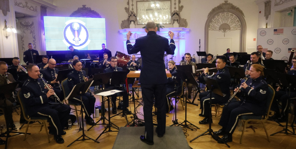 Amerykańska orkiestra w Sali Królewskiej