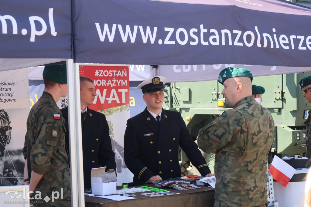 Wojsko pokazuje się z bliska w Collegium Witelona