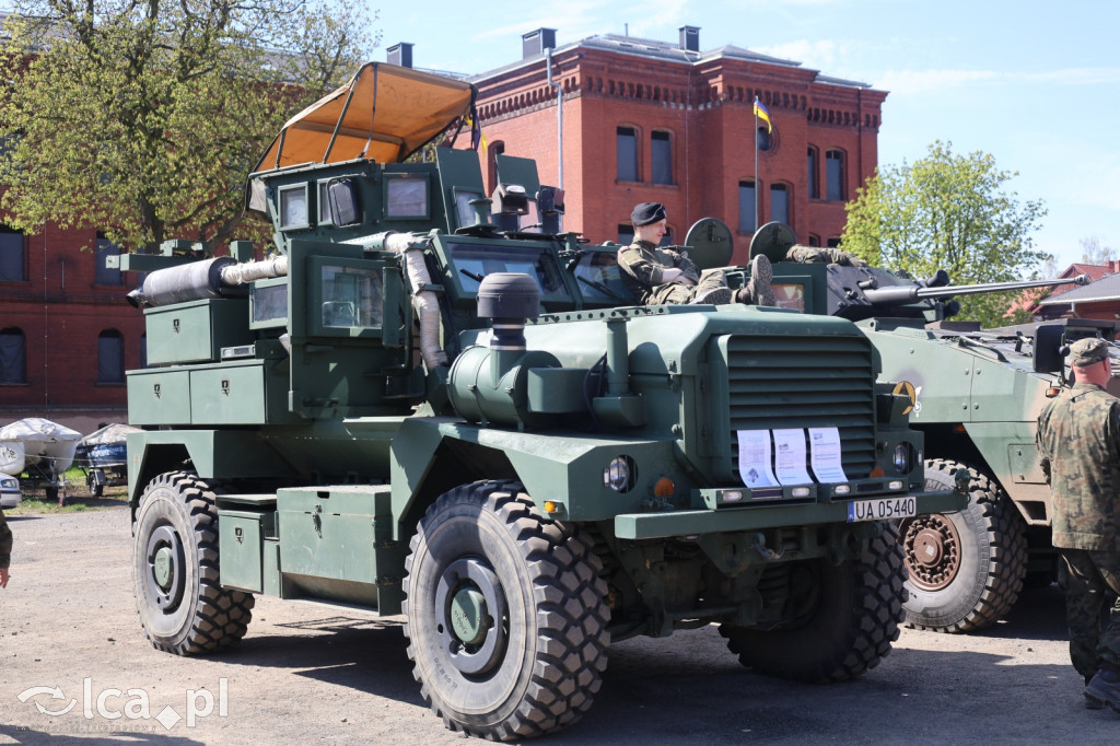 Wojsko pokazuje się z bliska w Collegium Witelona