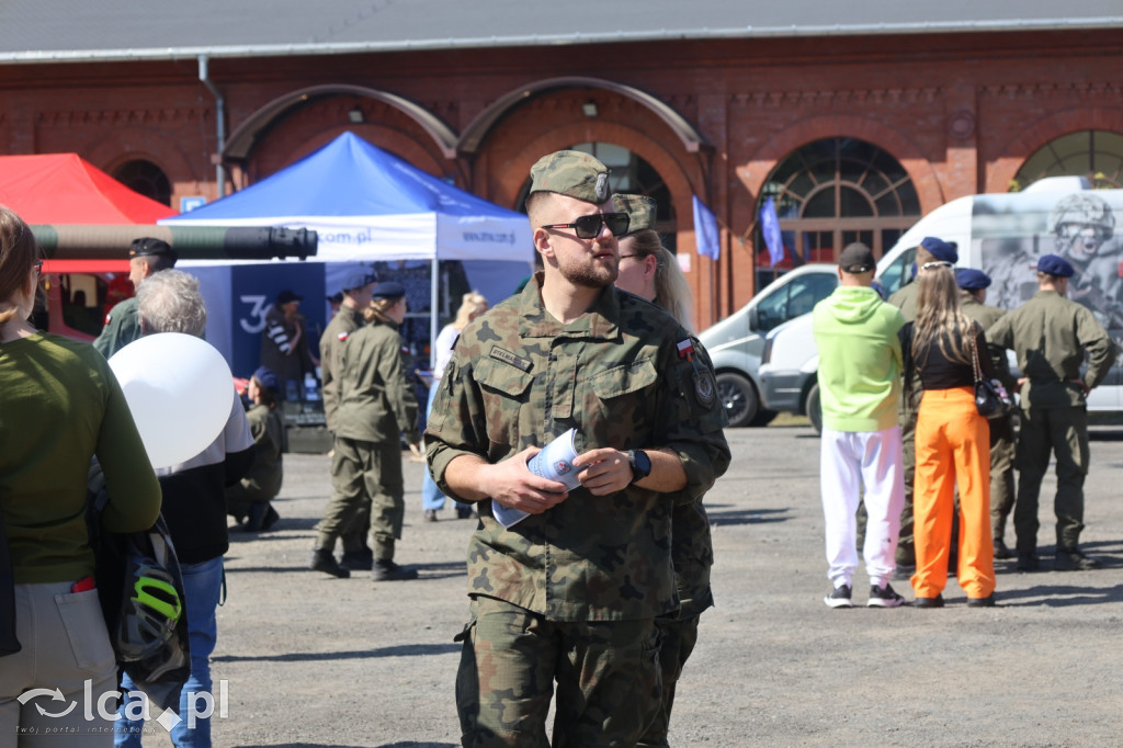 Wojsko pokazuje się z bliska w Collegium Witelona