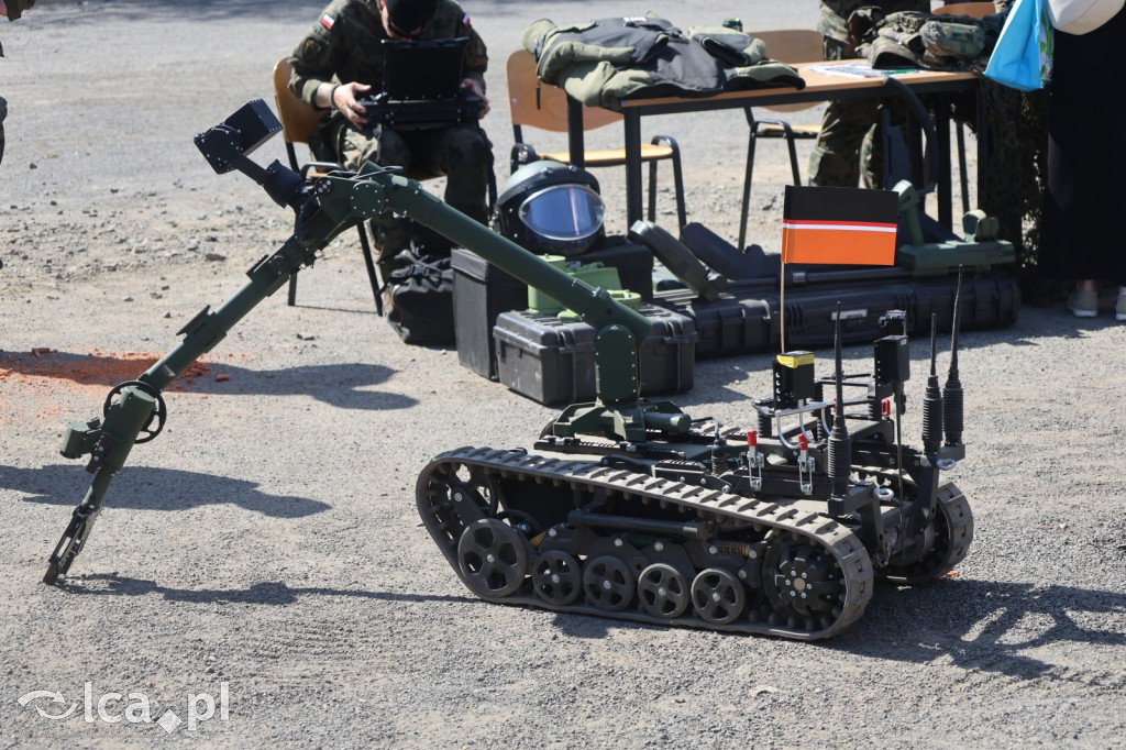 Wojsko pokazuje się z bliska w Collegium Witelona