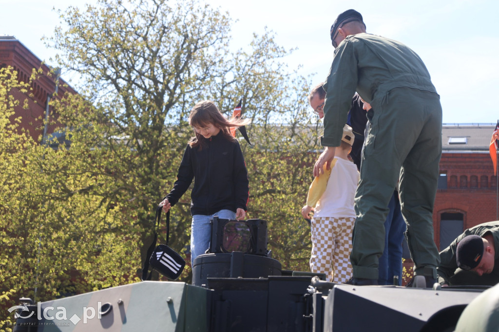 Wojsko pokazuje się z bliska w Collegium Witelona