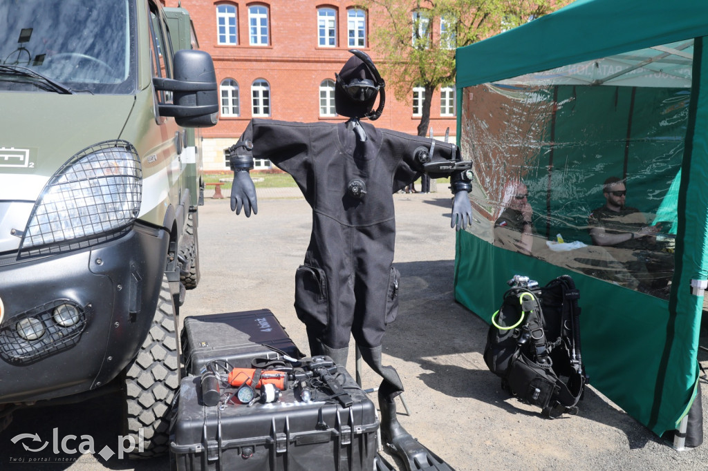 Wojsko pokazuje się z bliska w Collegium Witelona