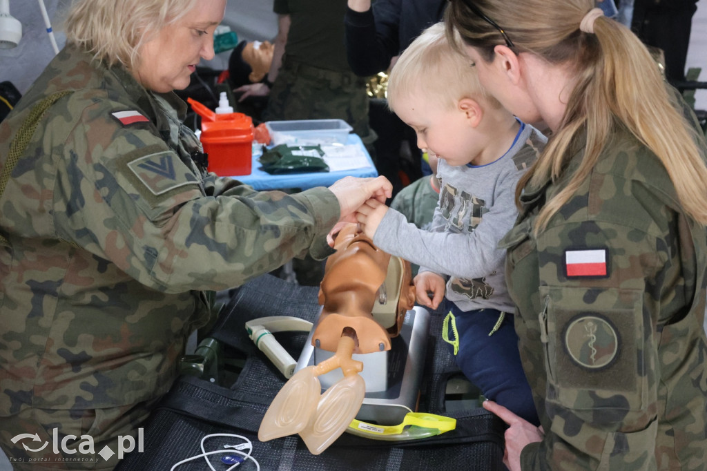 Wojsko pokazuje się z bliska w Collegium Witelona