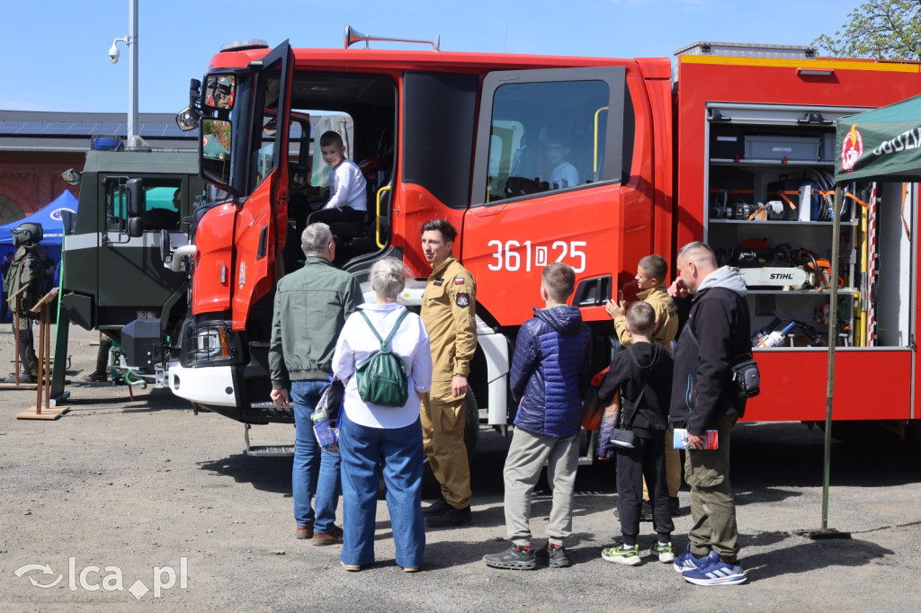 Wojsko pokazuje się z bliska w Collegium Witelona
