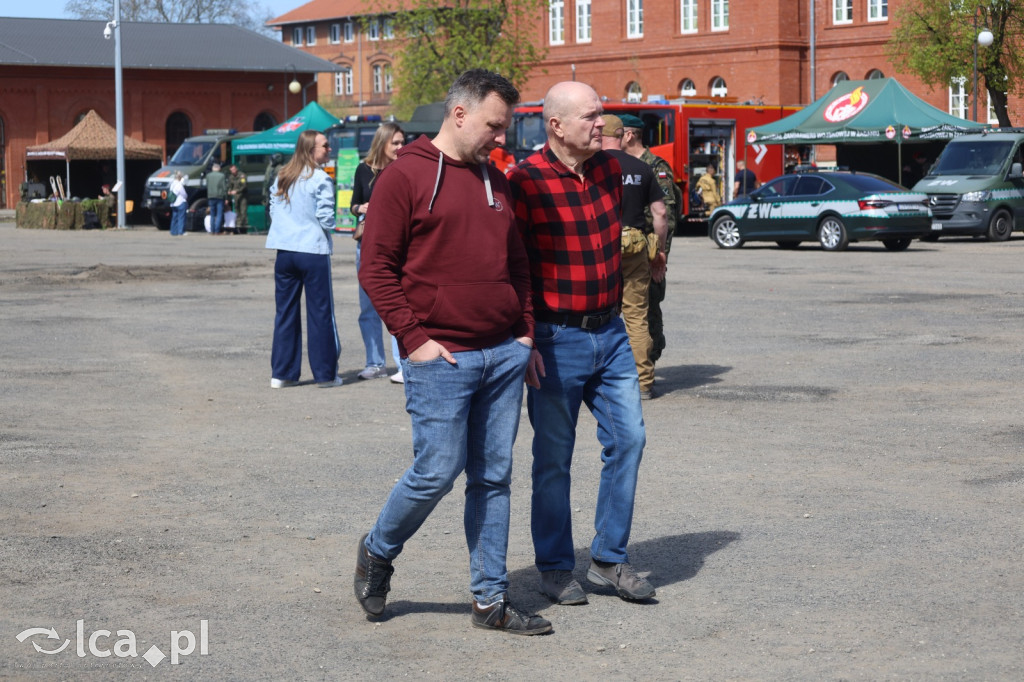 Wojsko pokazuje się z bliska w Collegium Witelona