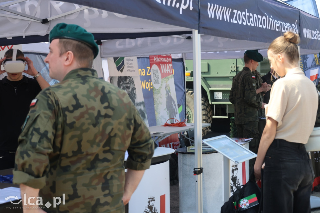 Wojsko pokazuje się z bliska w Collegium Witelona