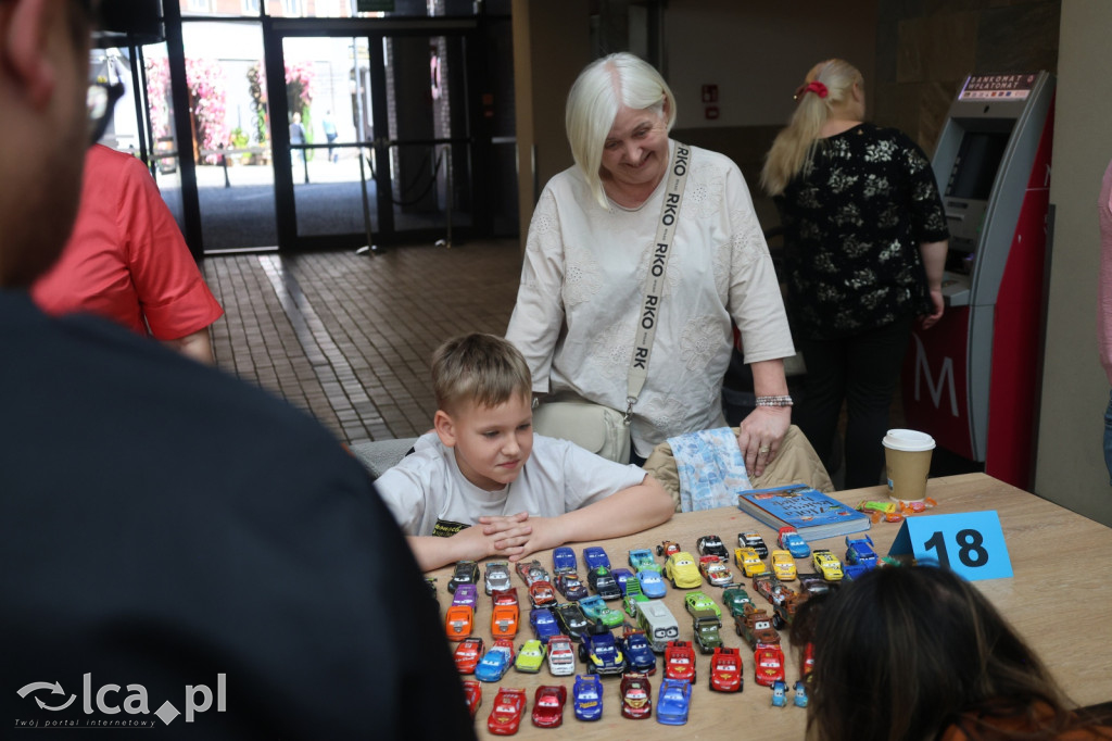 Przegląd młodych kolekcjonerów