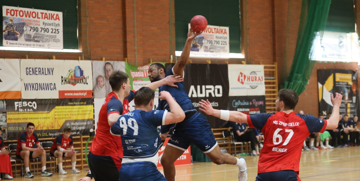 Horror z karnymi w tle!