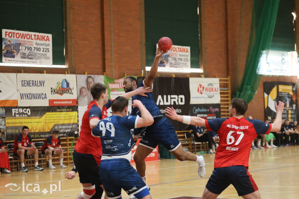 Horror z karnymi w tle!