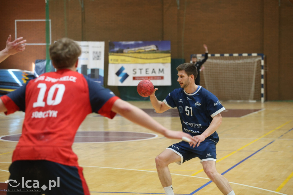 Horror z karnymi w tle!