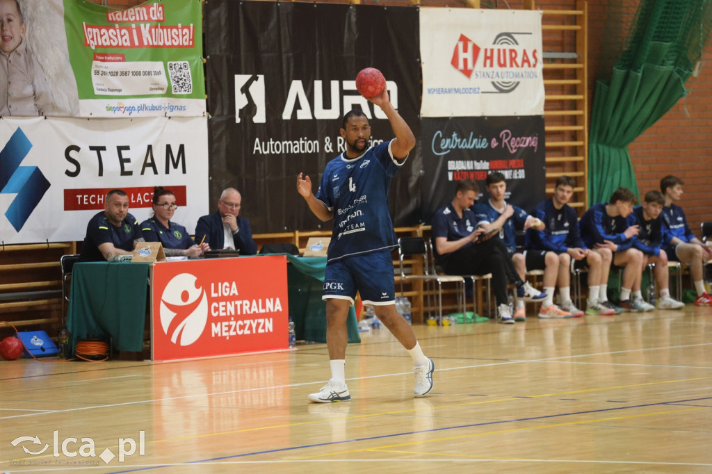 Horror z karnymi w tle!