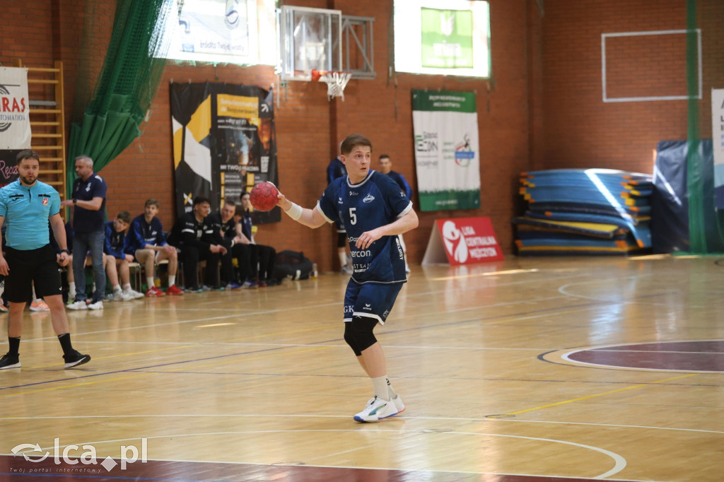 Horror z karnymi w tle!