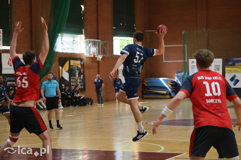 Horror z karnymi w tle!