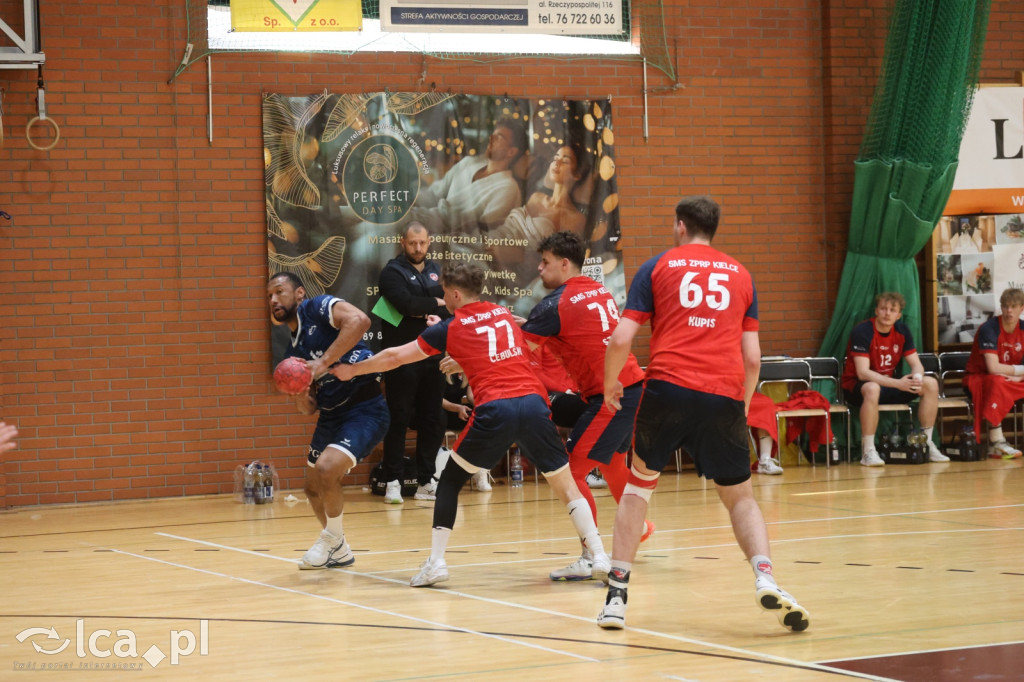 Horror z karnymi w tle!