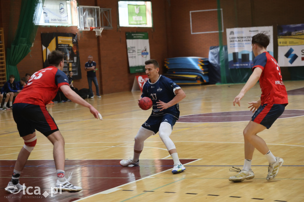 Horror z karnymi w tle!