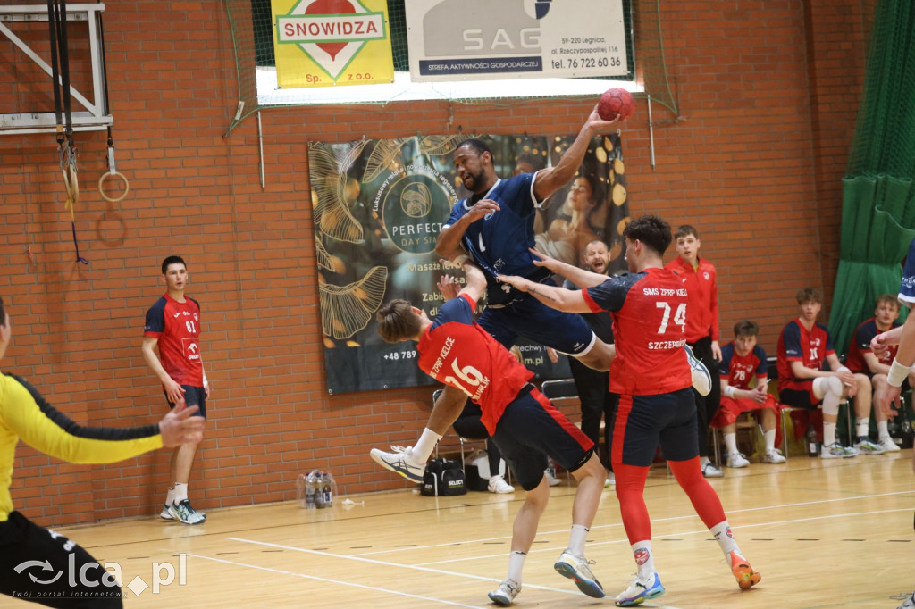 Horror z karnymi w tle!