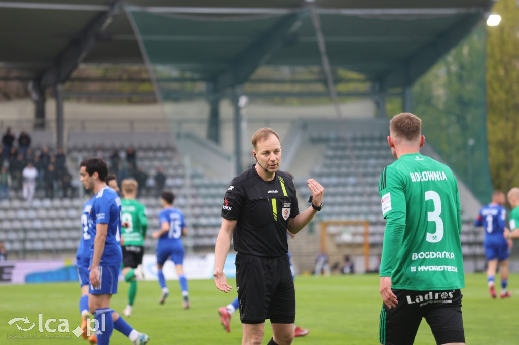 Zimny prysznic na Stadionie Orła Białego!