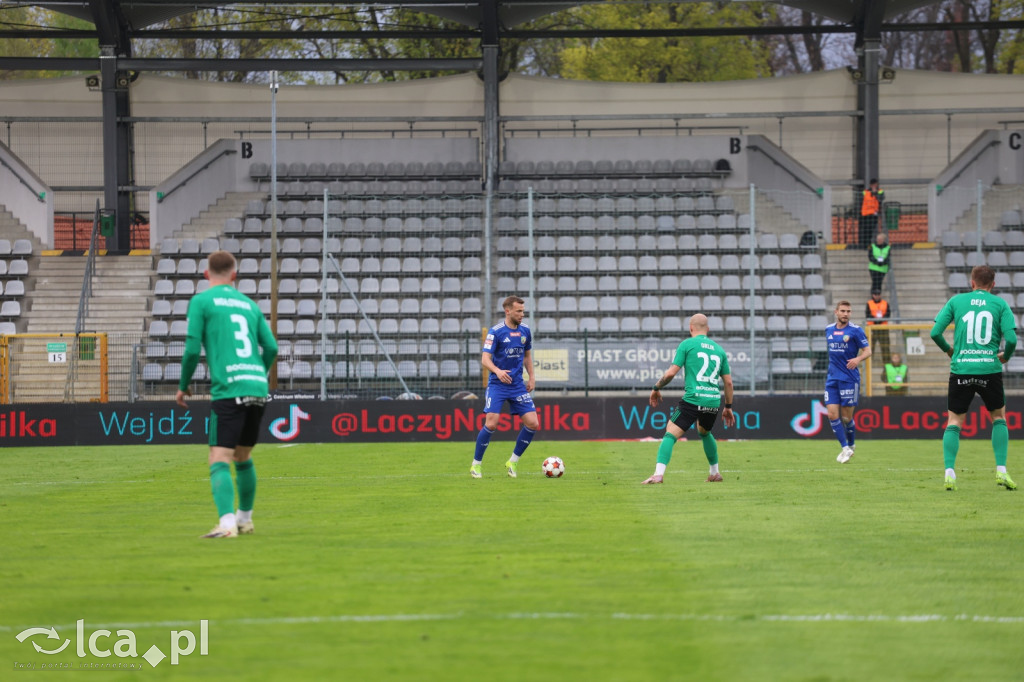 Zimny prysznic na Stadionie Orła Białego!