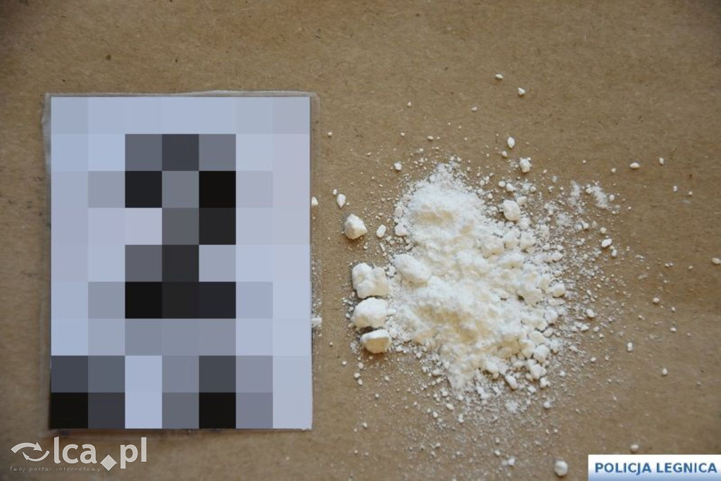 Wpadł z kilogramem narkotyków i gotówką