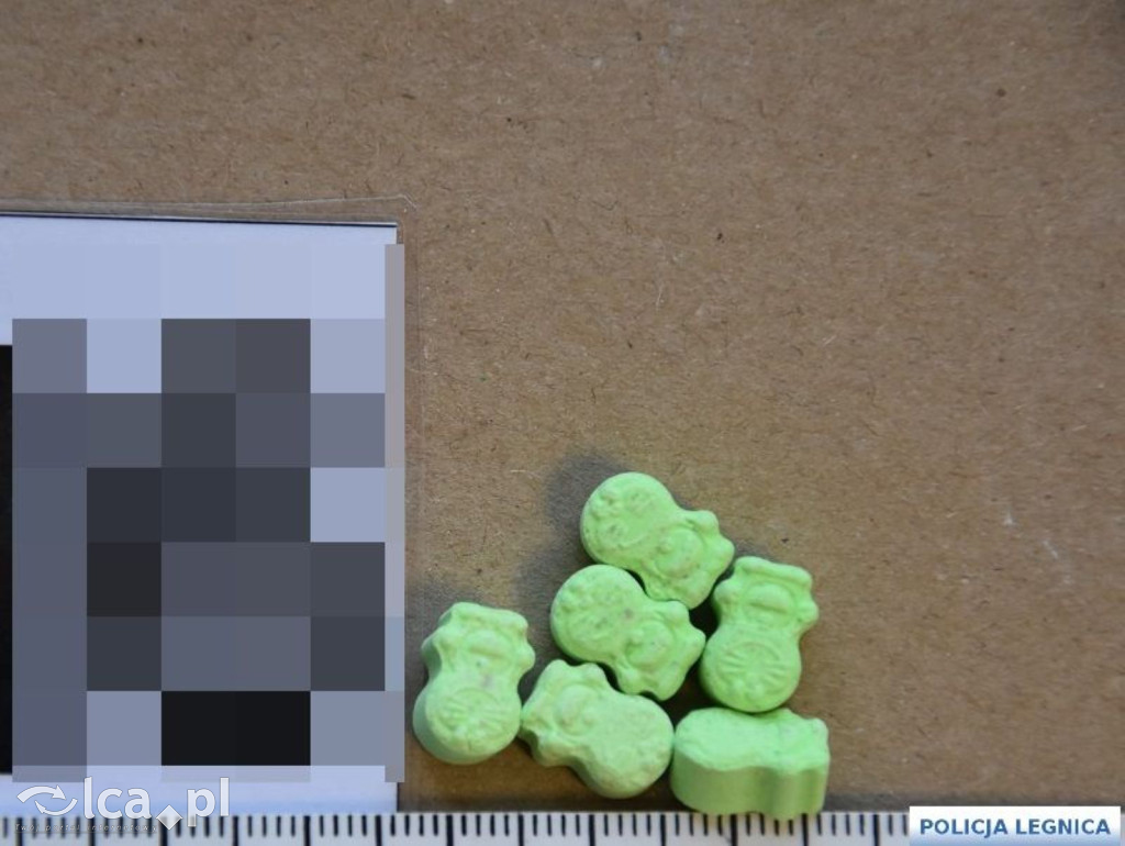 Wpadł z kilogramem narkotyków i gotówką