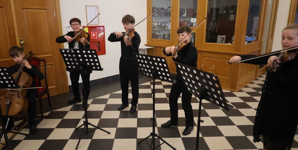 MISTRZ I UCZEŃ ramię w ramię!