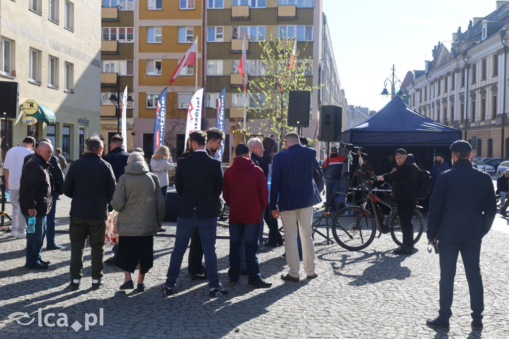 Mieszkańcy przepytali Mentzena