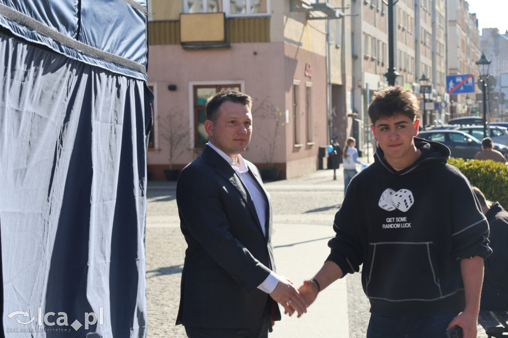 Mieszkańcy przepytali Mentzena