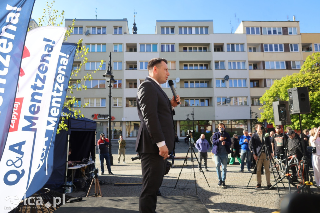 Mieszkańcy przepytali Mentzena