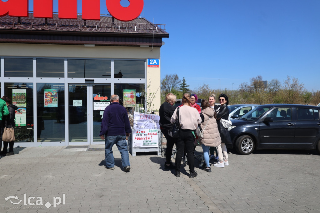 Traktują nas jak roboty. Strajk w Dino