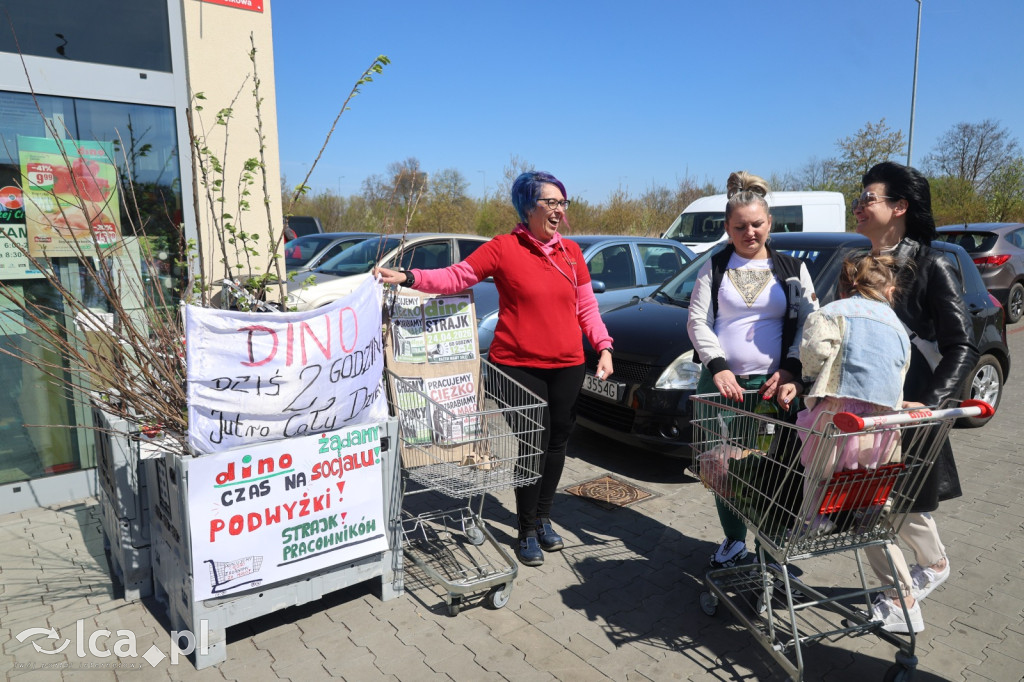 Traktują nas jak roboty. Strajk w Dino