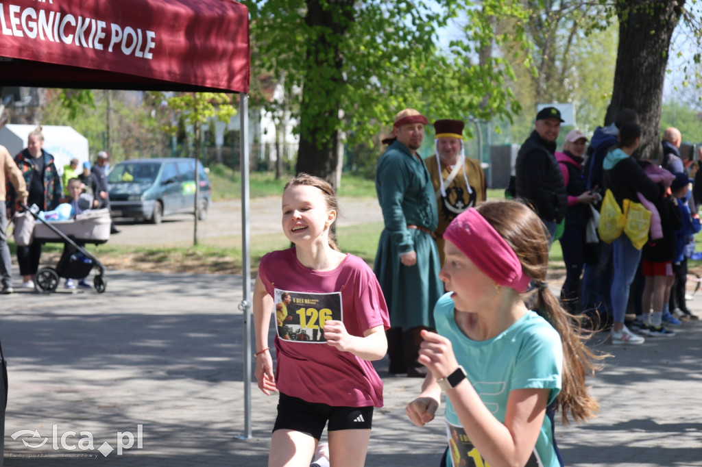 Młodzi biegacze w Legnickim Polu