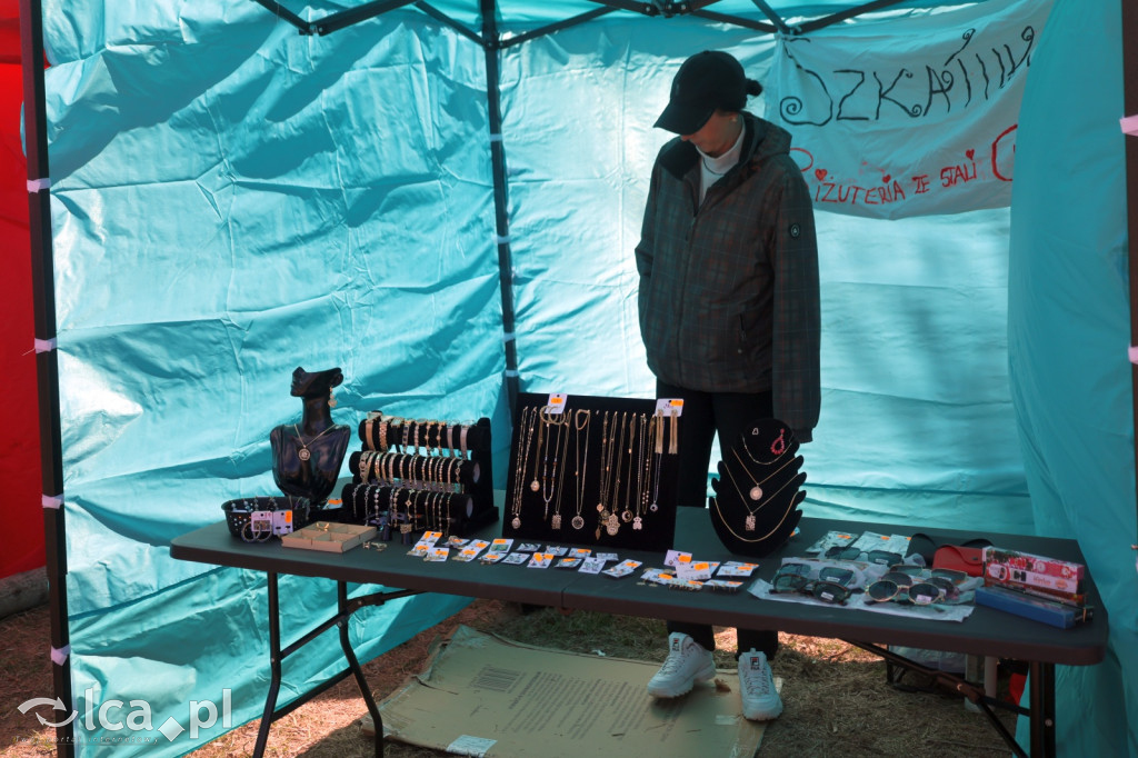 Szukasz czegoś. Zajedź do Bartoszowa