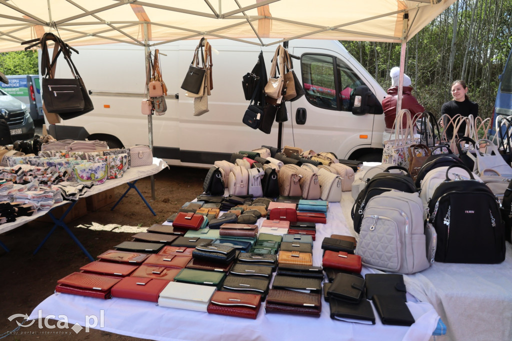 Szukasz czegoś. Zajedź do Bartoszowa