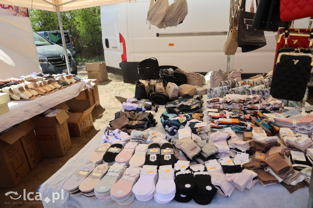 Szukasz czegoś. Zajedź do Bartoszowa