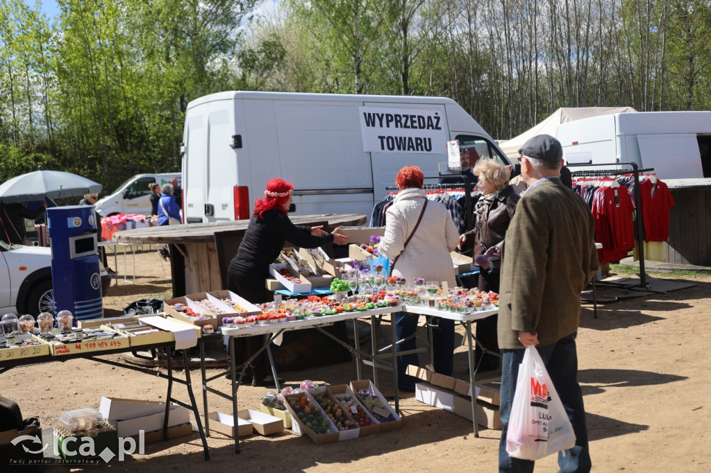Szukasz czegoś. Zajedź do Bartoszowa