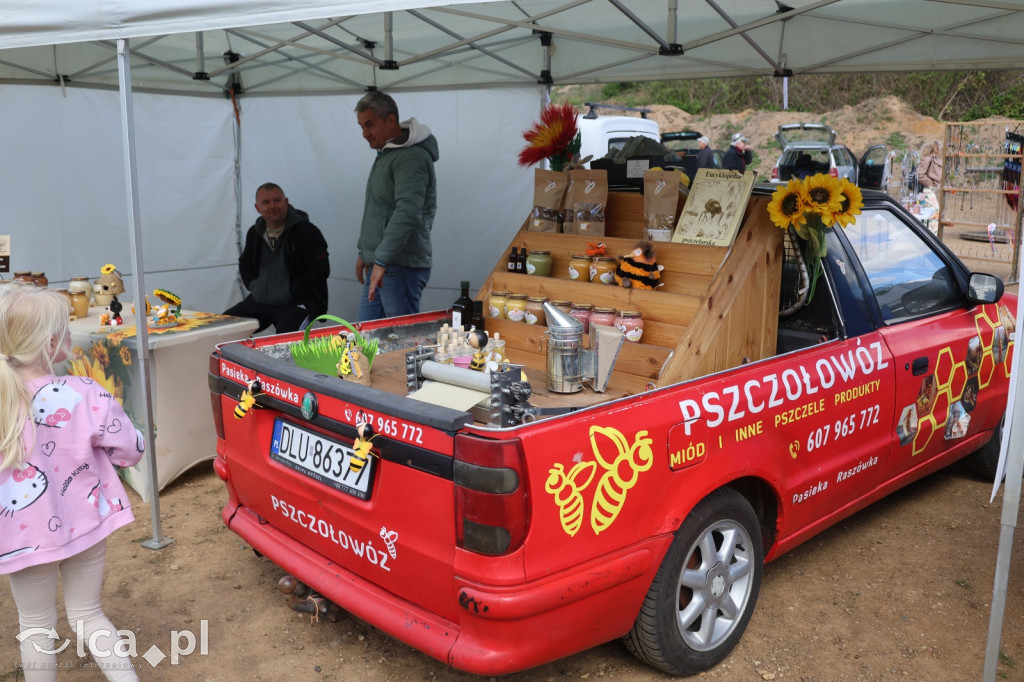 Szukasz czegoś. Zajedź do Bartoszowa