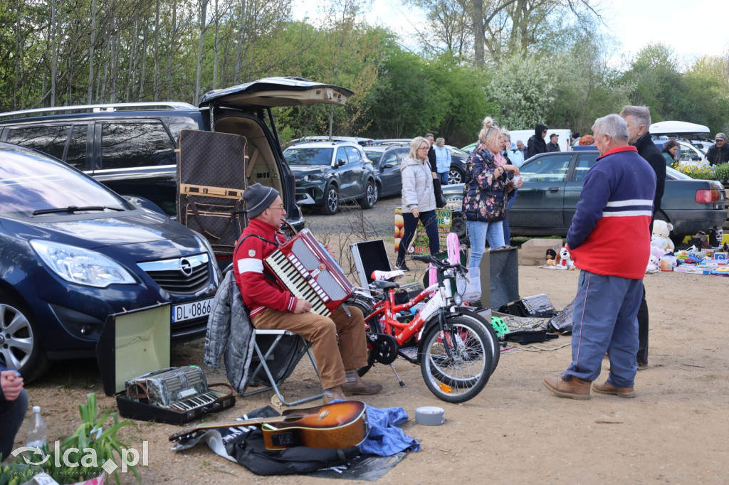 Szukasz czegoś. Zajedź do Bartoszowa