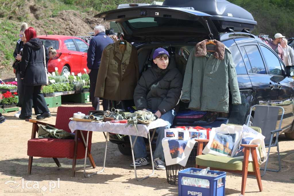 Szukasz czegoś. Zajedź do Bartoszowa