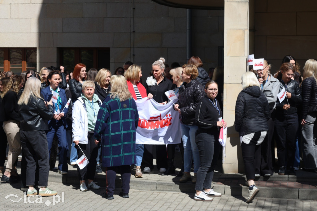 Protest przed legnickim ZUSem!