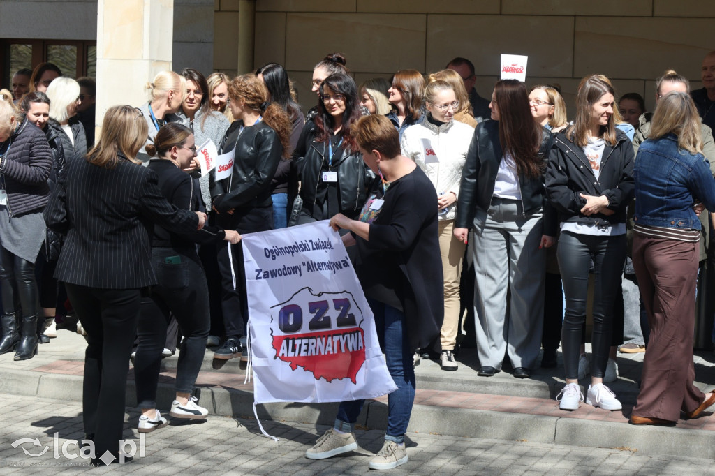 Protest przed legnickim ZUSem!