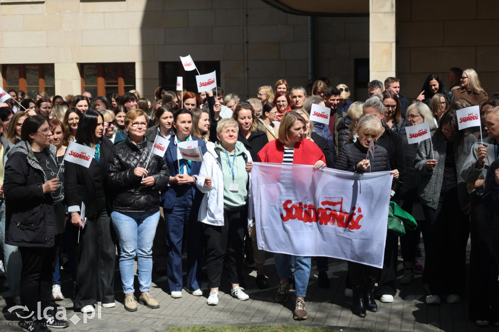 Protest przed legnickim ZUSem!