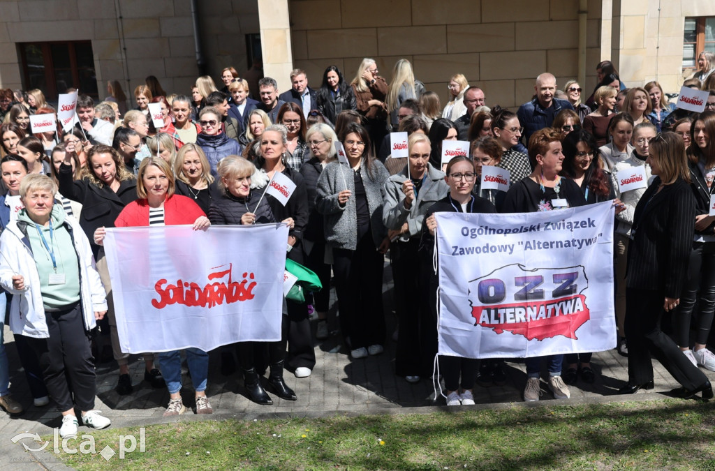 Protest przed legnickim ZUSem!
