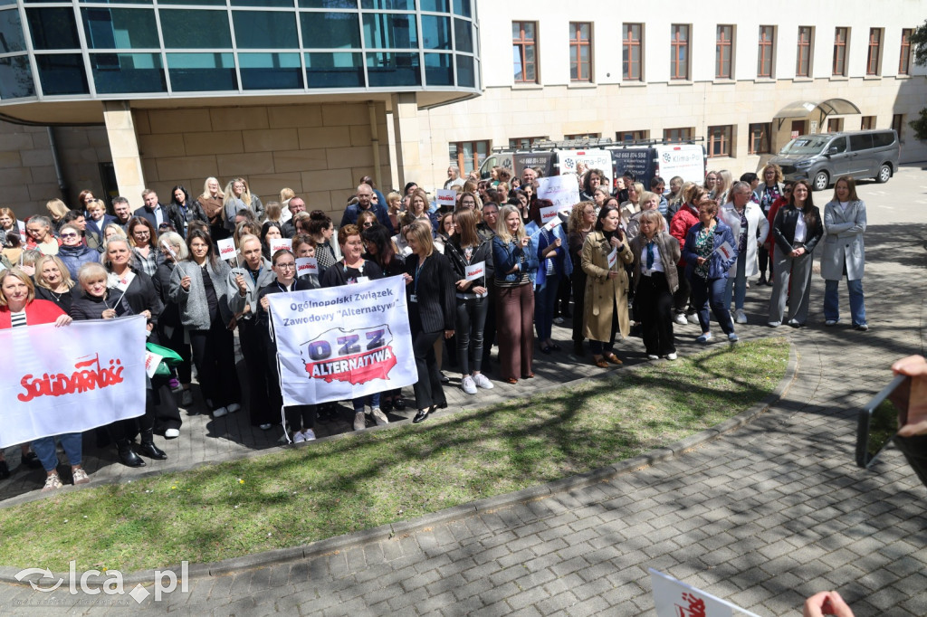 Protest przed legnickim ZUSem!
