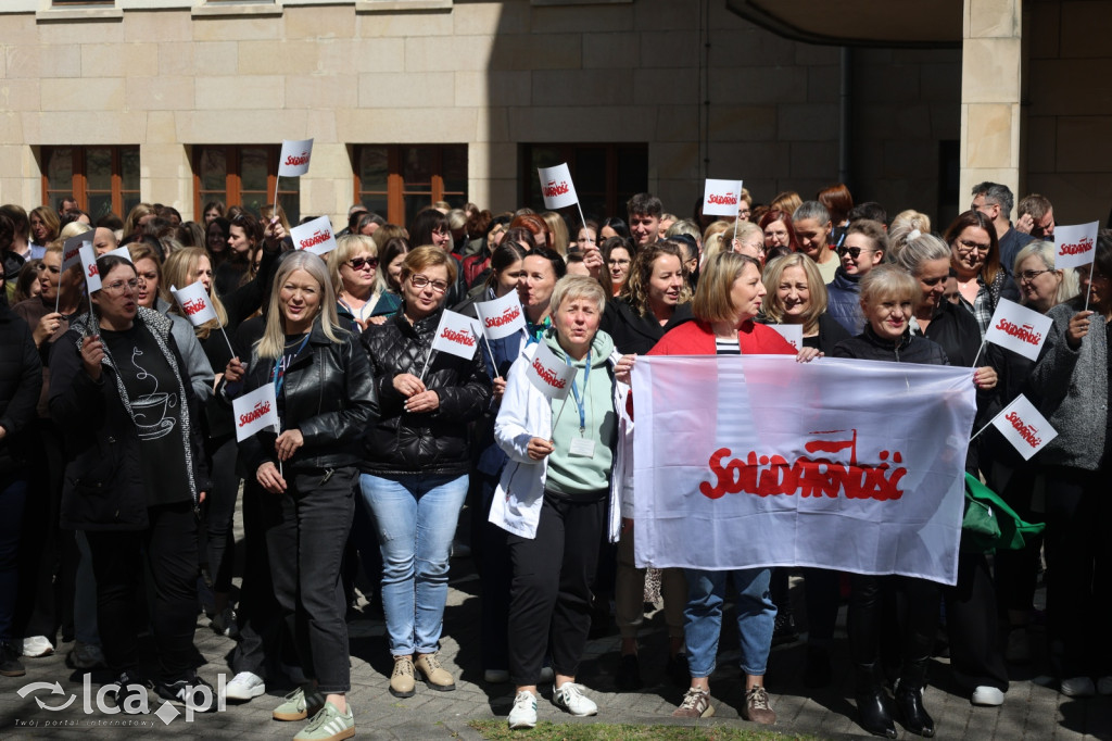 Protest przed legnickim ZUSem!