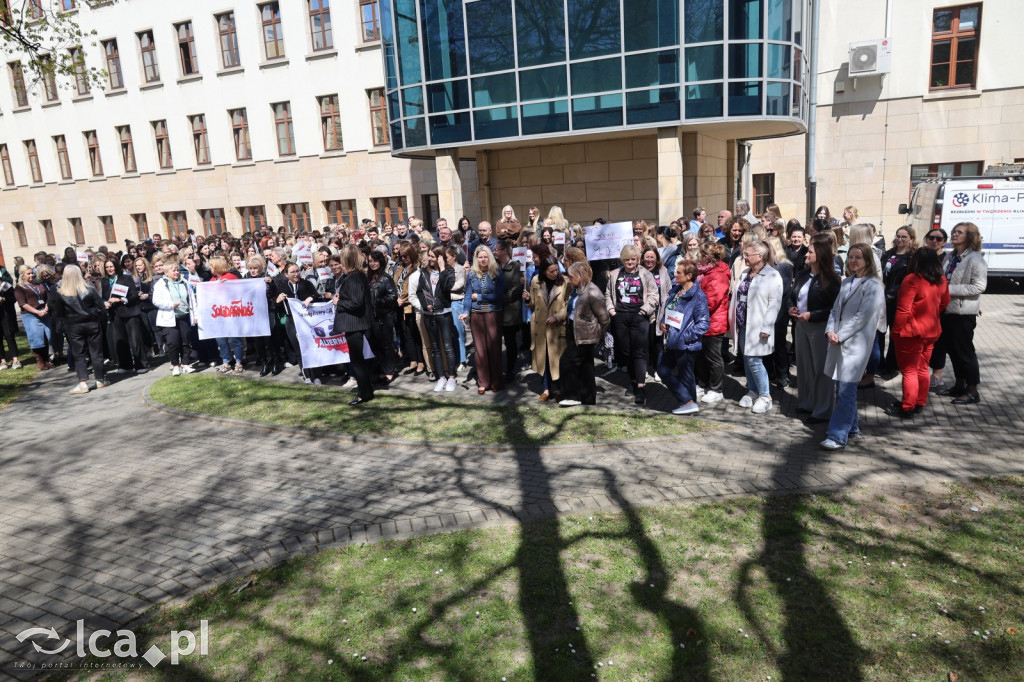 Protest przed legnickim ZUSem!