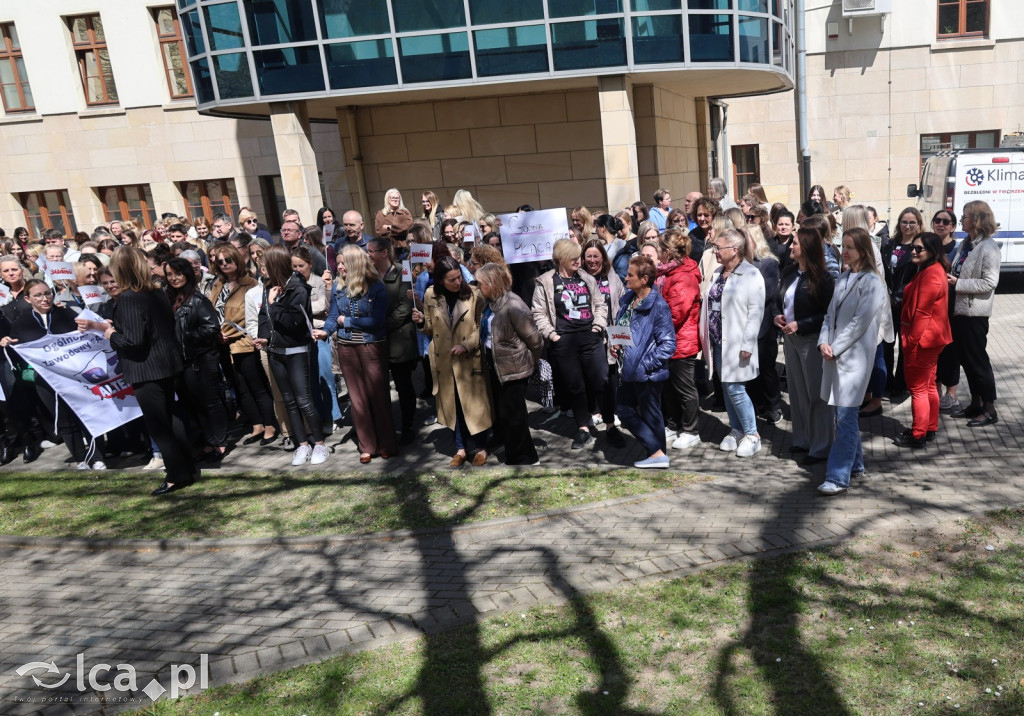 Protest przed legnickim ZUSem!
